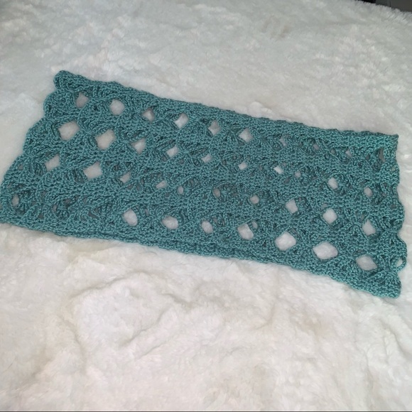 Handmade Crochet Knit Infinity Scarf - Picture 1 of 4